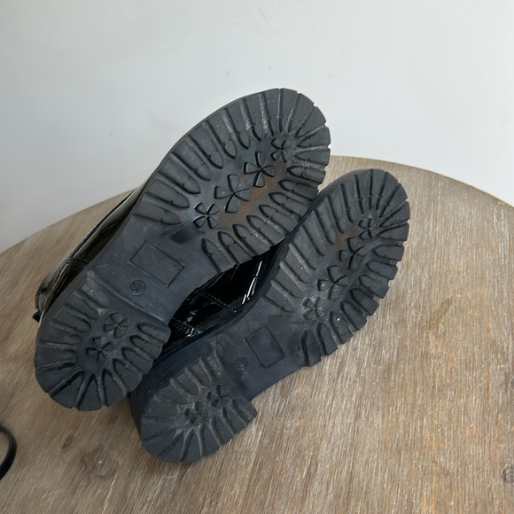 ARTICA Baldy Black Patent Leather Chunky Heel Strap Booties EU 37 US 6.5–7 - Picture 13 of 16